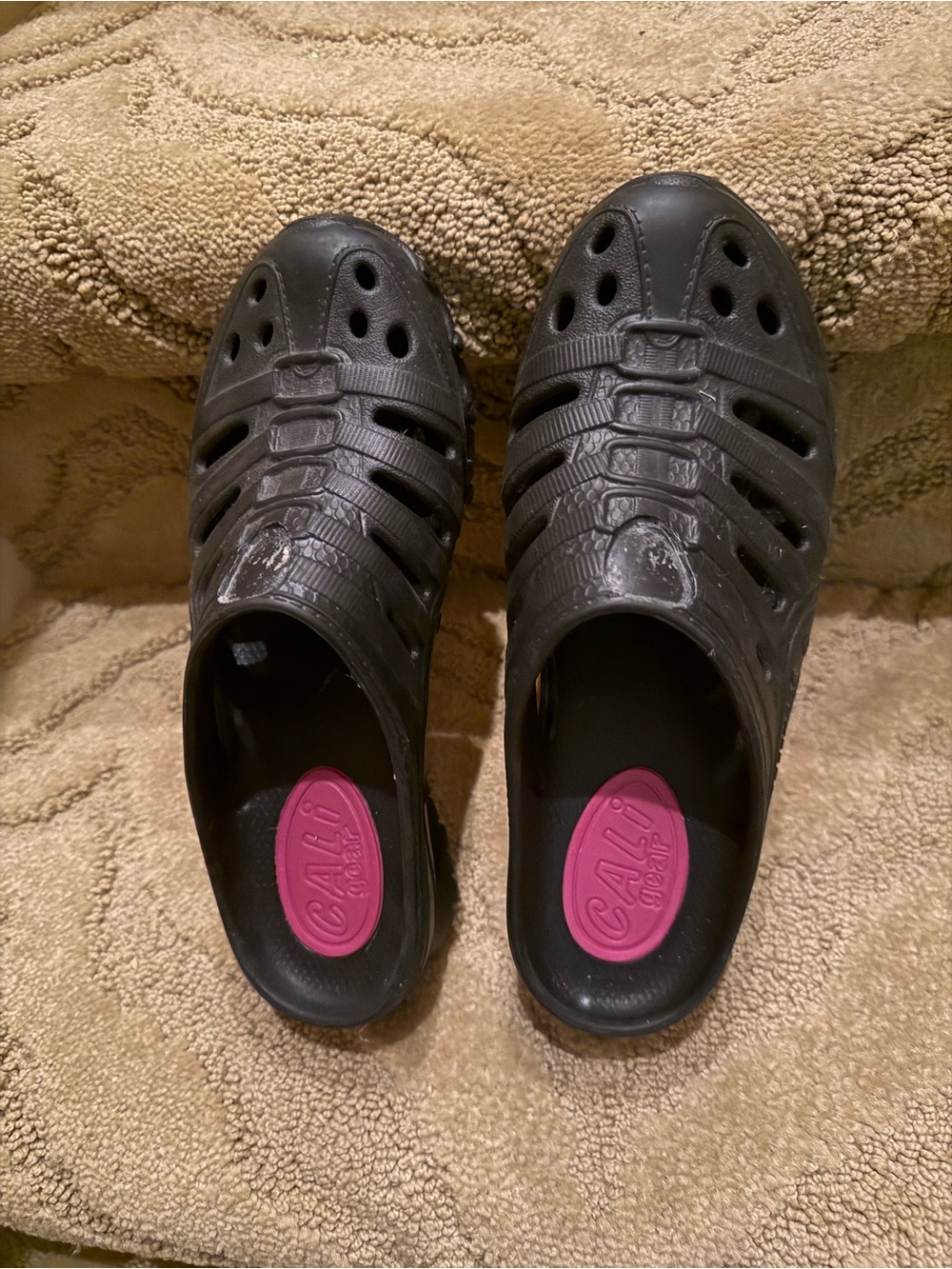 Cali Woman’s Black Slip-On Water-Friendly Clog with Pink Insole 7